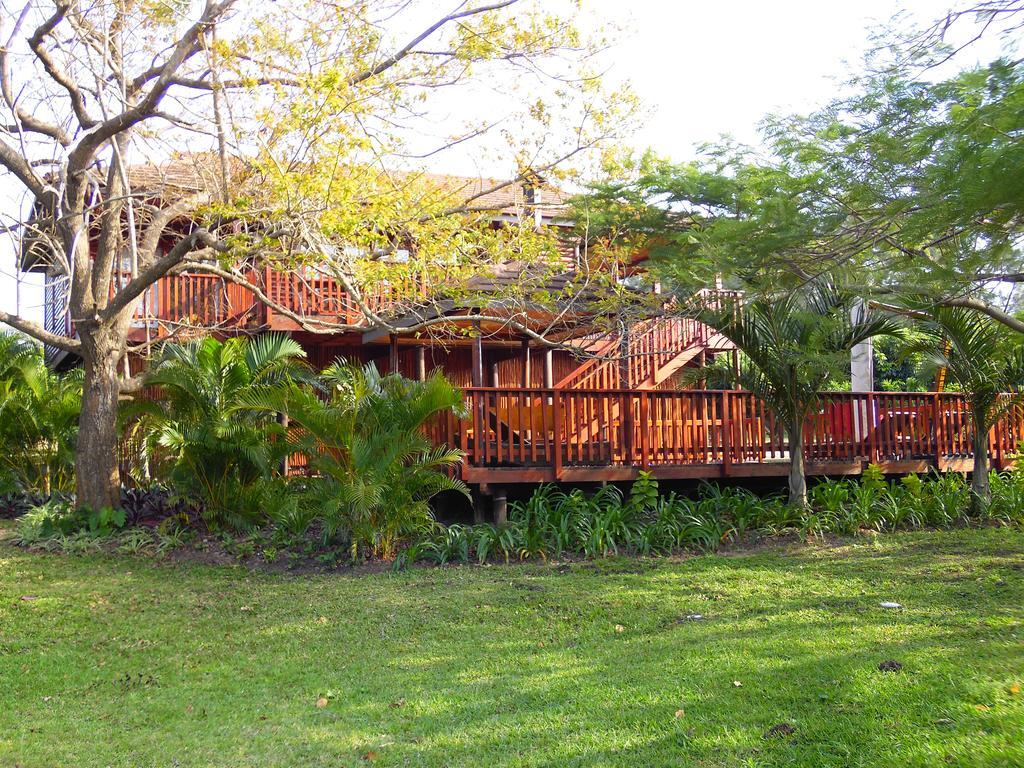 Monzi Safari Lodge St Lucia Exterior photo